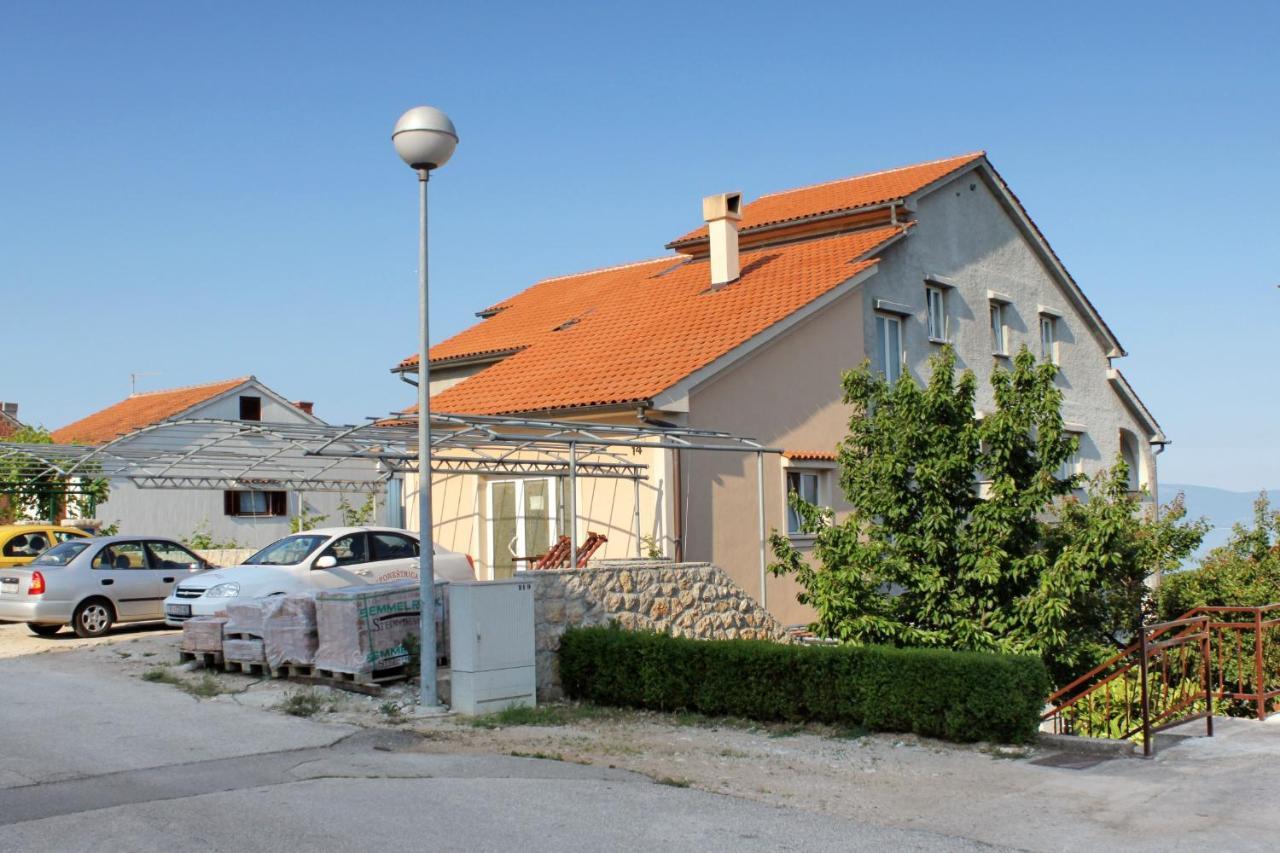 Apartments And Rooms With Parking Space Njivice, Krk - 5458 Exteriér fotografie